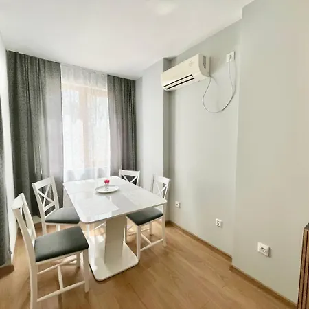 Nessebar With Pool View * ساني بيتش